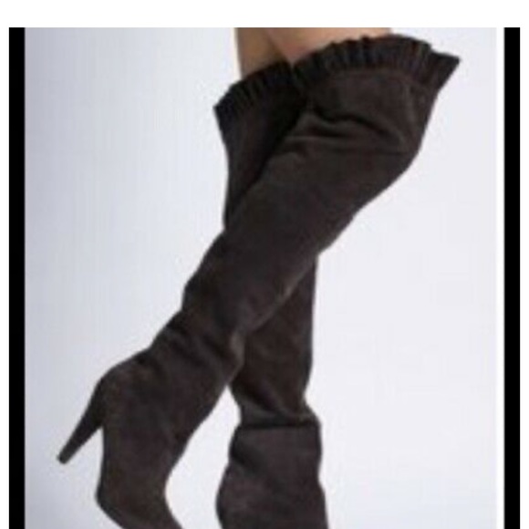 Colin Stuart - Over the Knee Boots - Picture 9 of 10